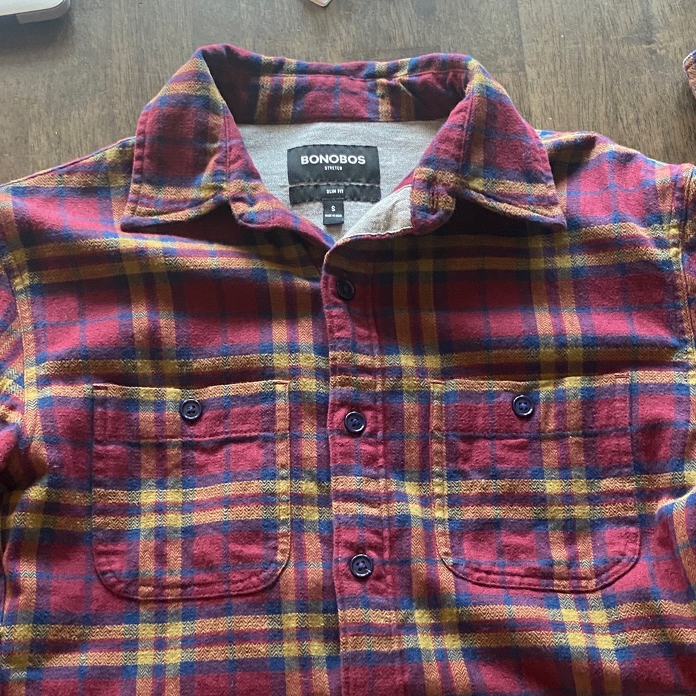 Excellent condition. Bonobos slim fit size small flannel